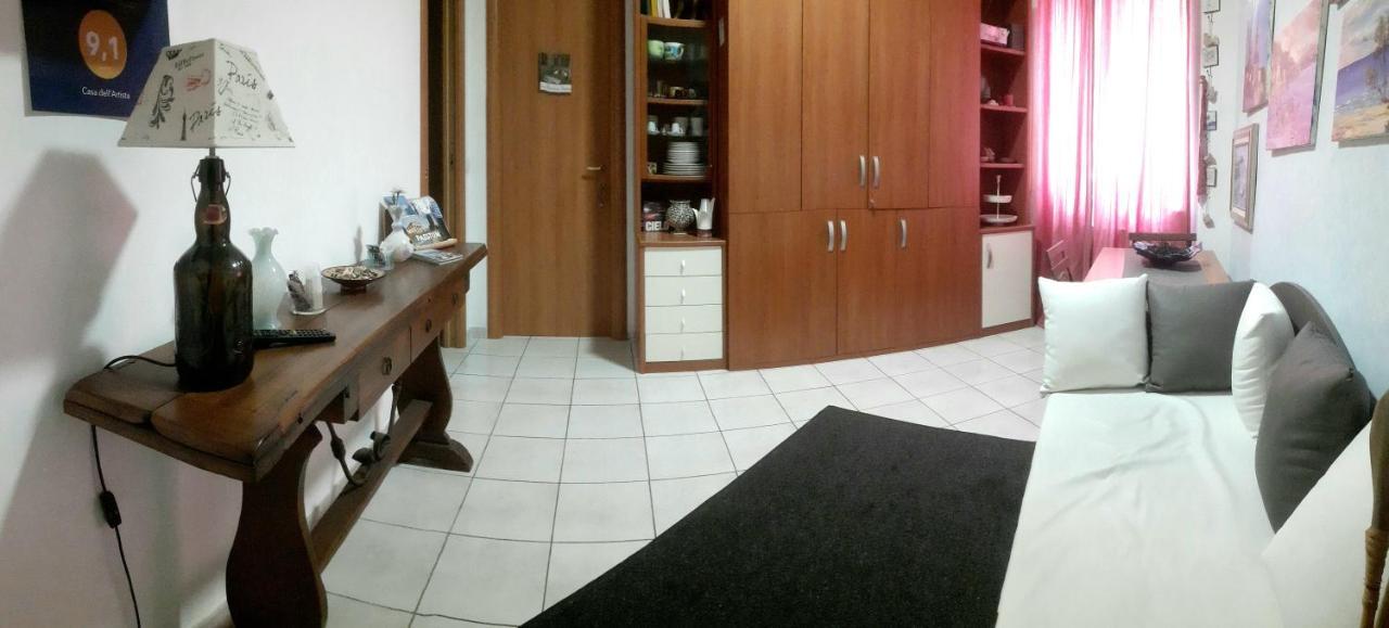 Casa Dell'Artista 1 Bed & Breakfast Salerno Luaran gambar