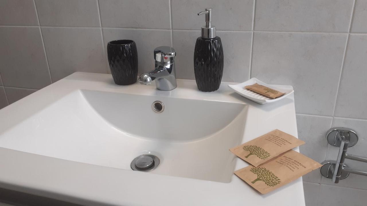 Casa Dell'Artista 1 Bed & Breakfast Salerno Luaran gambar
