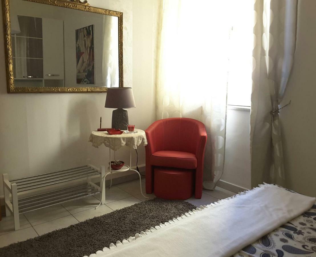 Casa Dell'Artista 1 Bed & Breakfast Salerno Luaran gambar